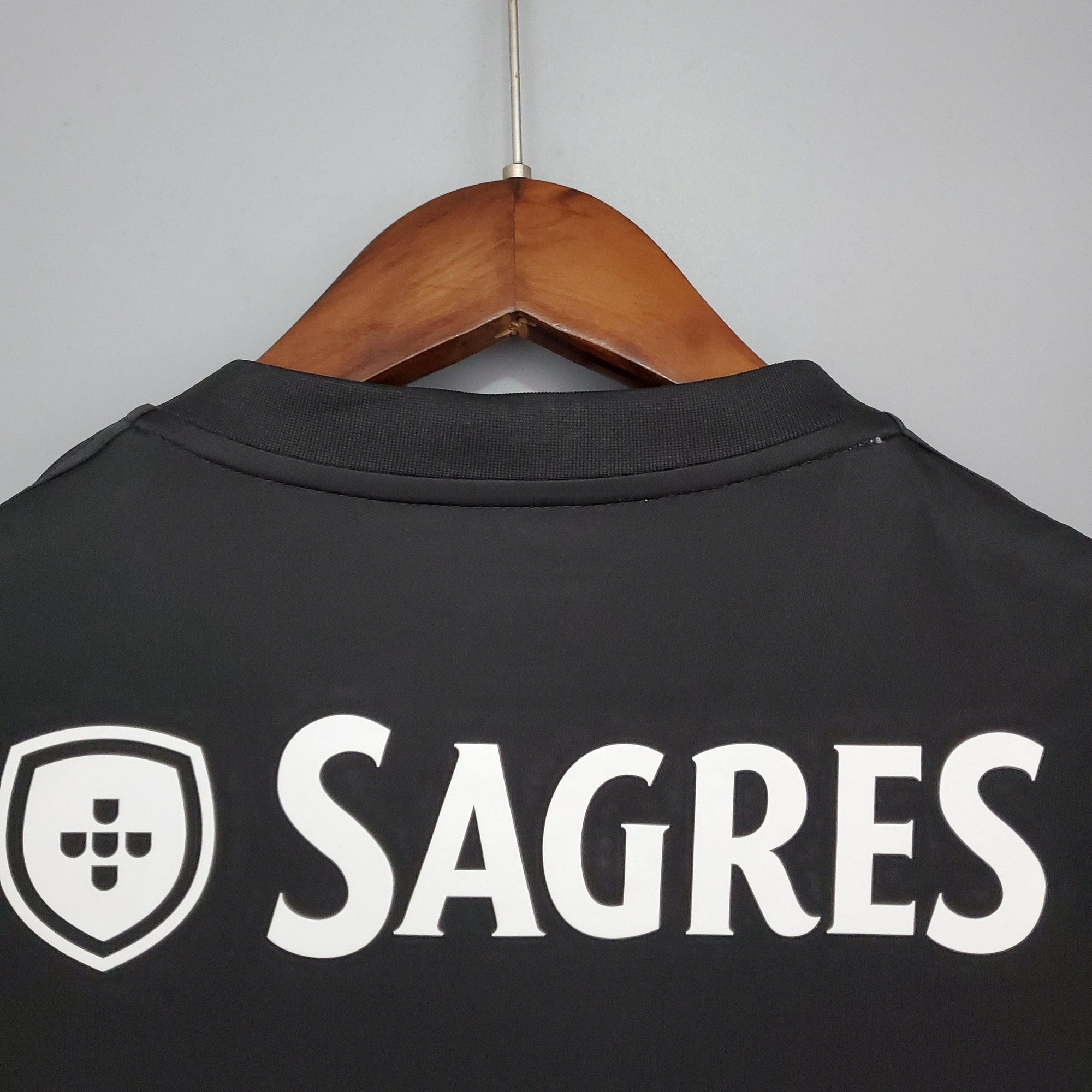Benfica Retro II Shirt 2013/14 - Exclusive Model! ❤️🦅