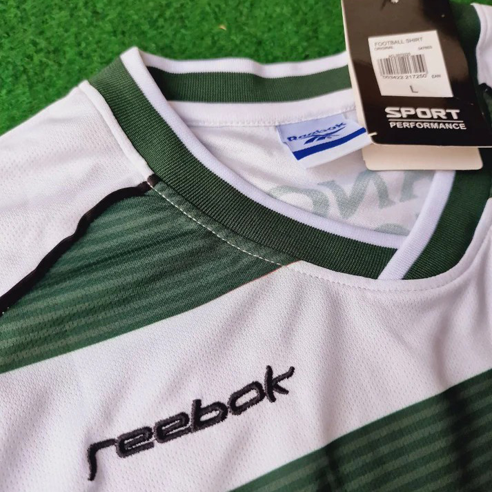 Sporting Long Sleeve Retro Shirt 2001/03 - Exclusive Model!